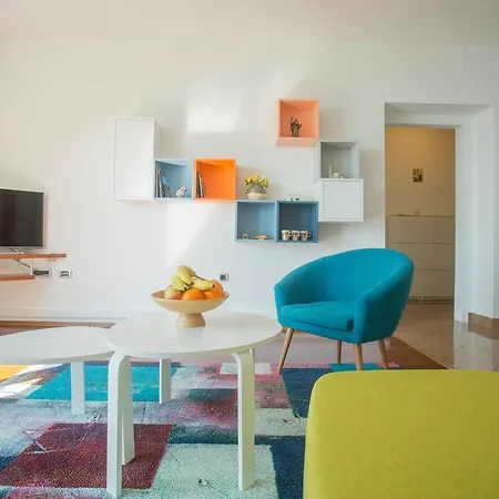 West Coast View Apartment Split